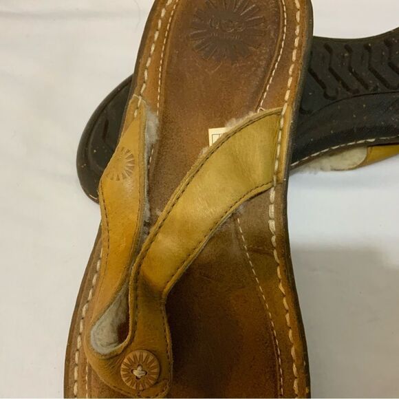 UGG Hamoa 1791 Sheepskin Lining Women Flip Flop Thong Sandals Brown Size 9 - Picture 10 of 15